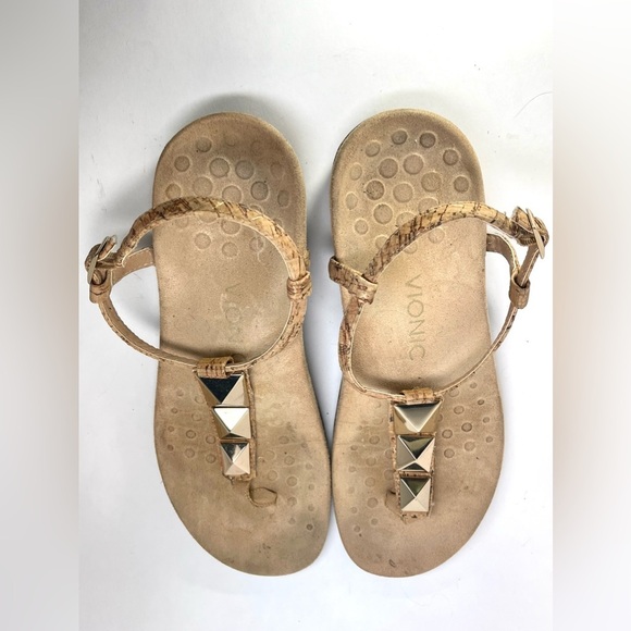 VIONIC Women's Nala T-Strap Sandal Cork and Gold Geometric‎ Studs Size 9.5M - Picture 5 of 7